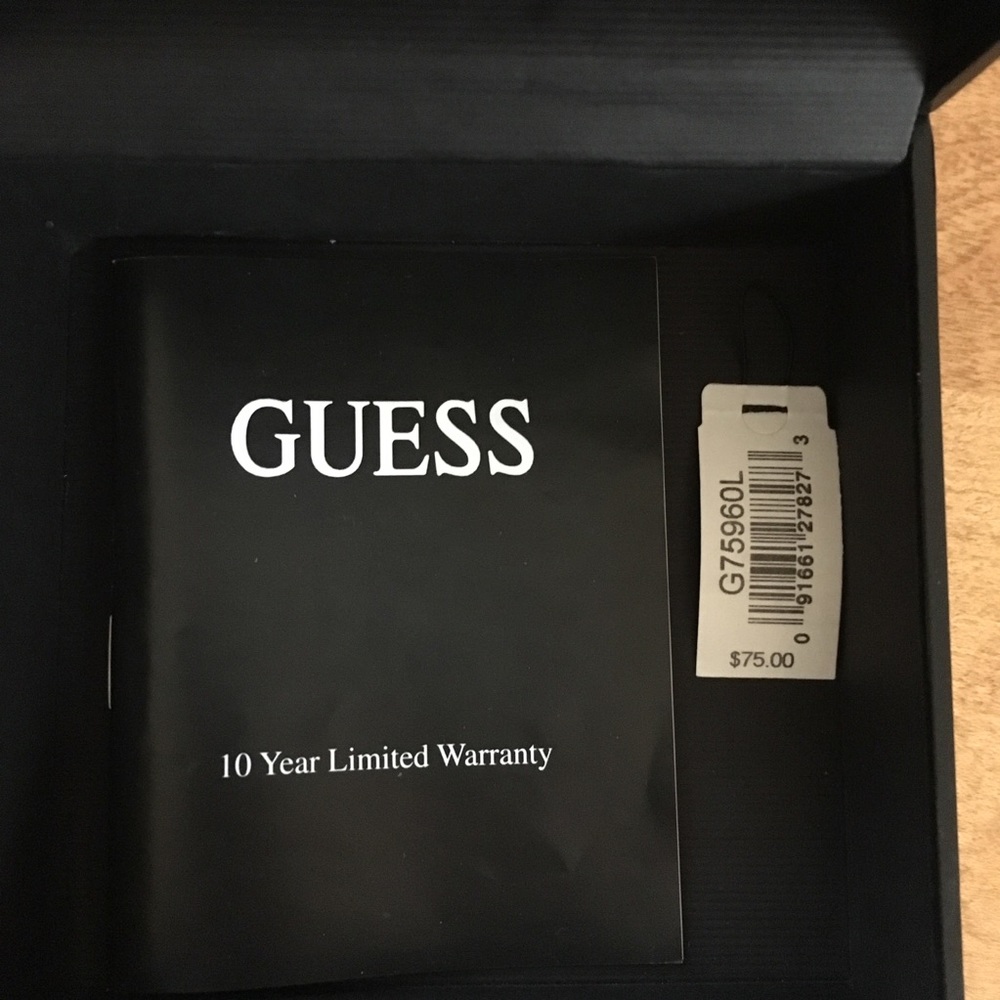 Guess Watch - Picture 9 of 9